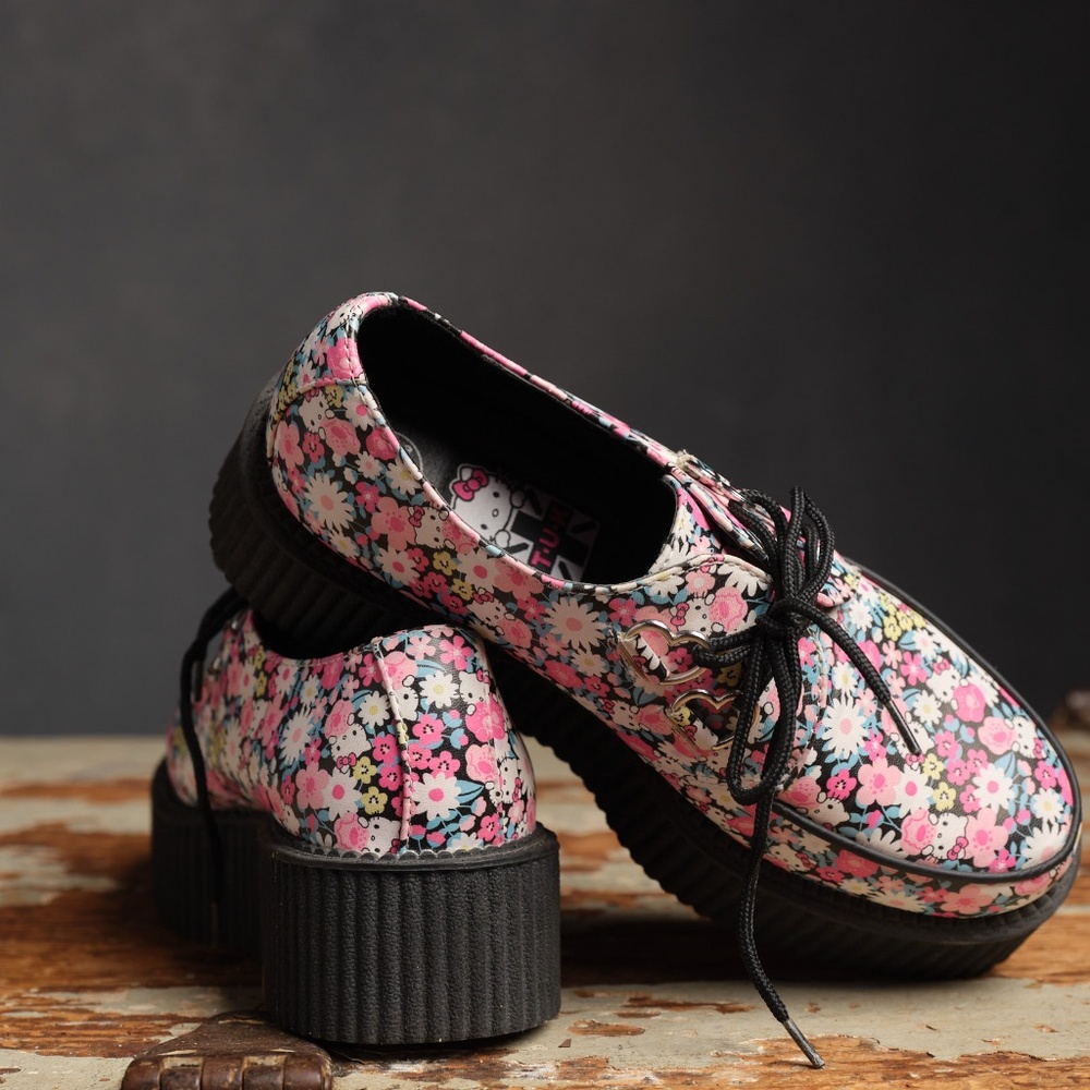 COPY - T.U.K HELLO KITTY FLORAL VIVA MONDO CREEPER size 9